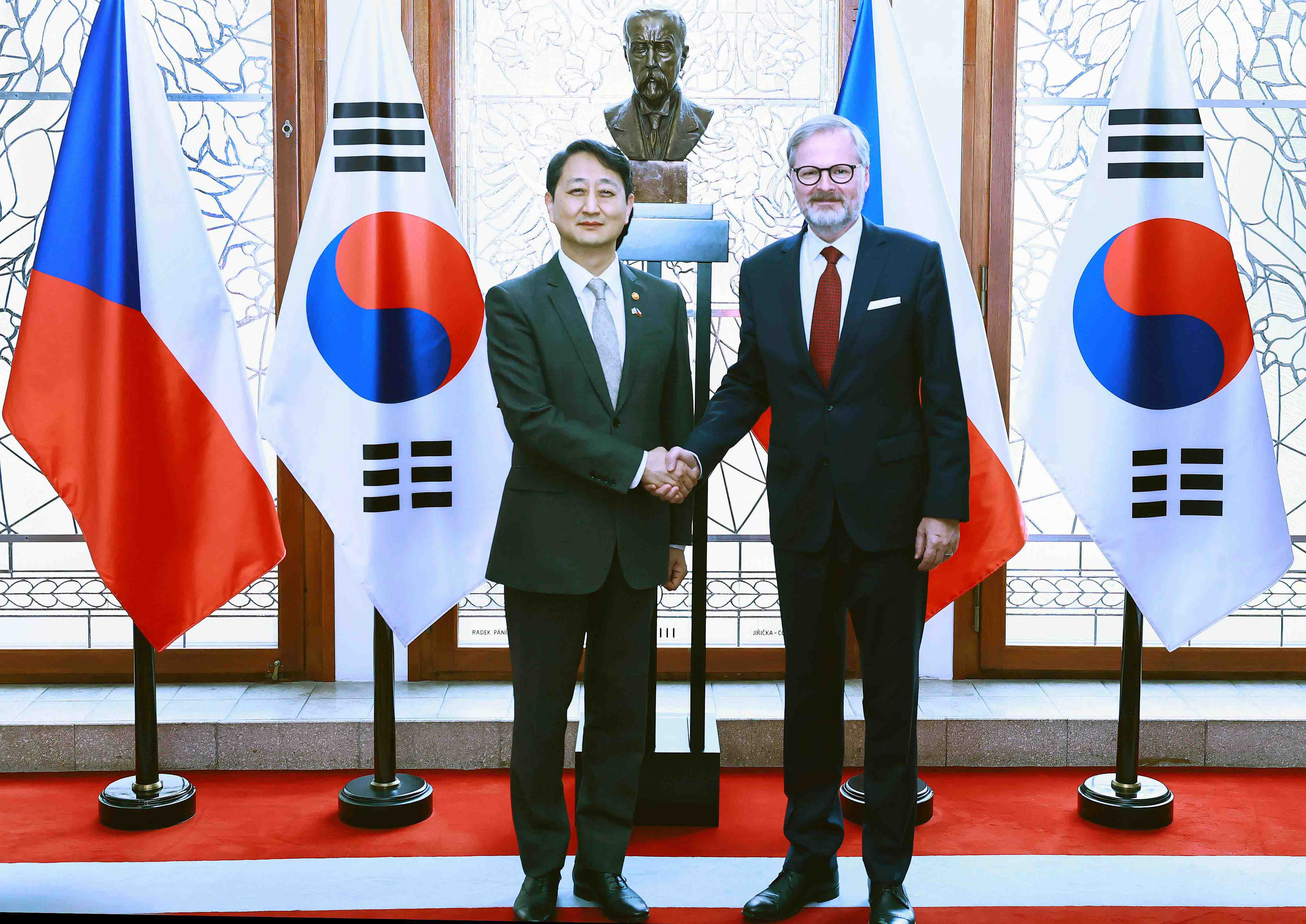 체코 총리 면담